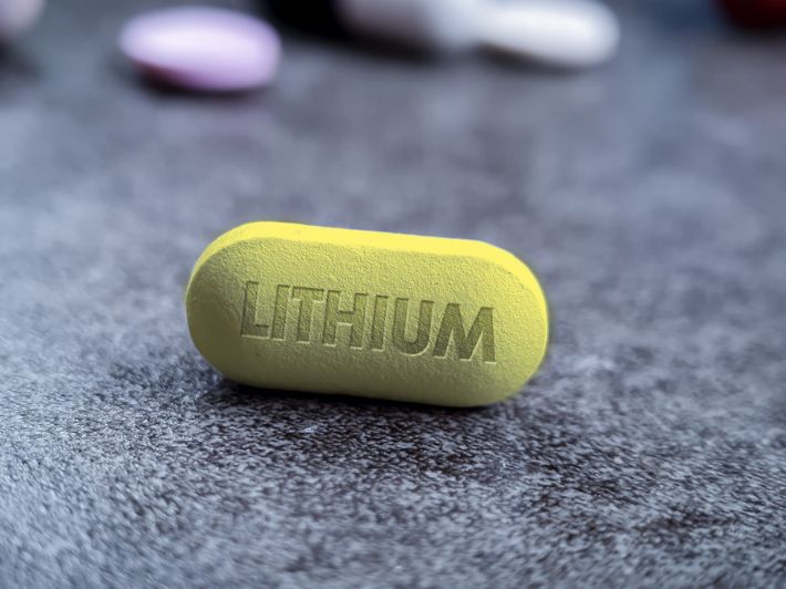 ما هي فوائد الليثيوم لصحة الجسم